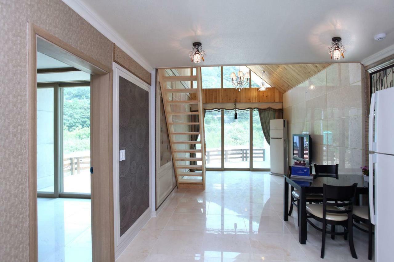 Moon On The Cloud Villa Yeongwol Ngoại thất bức ảnh