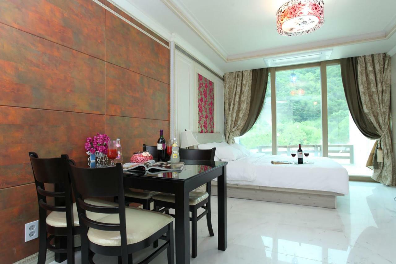 Moon On The Cloud Villa Yeongwol Ngoại thất bức ảnh