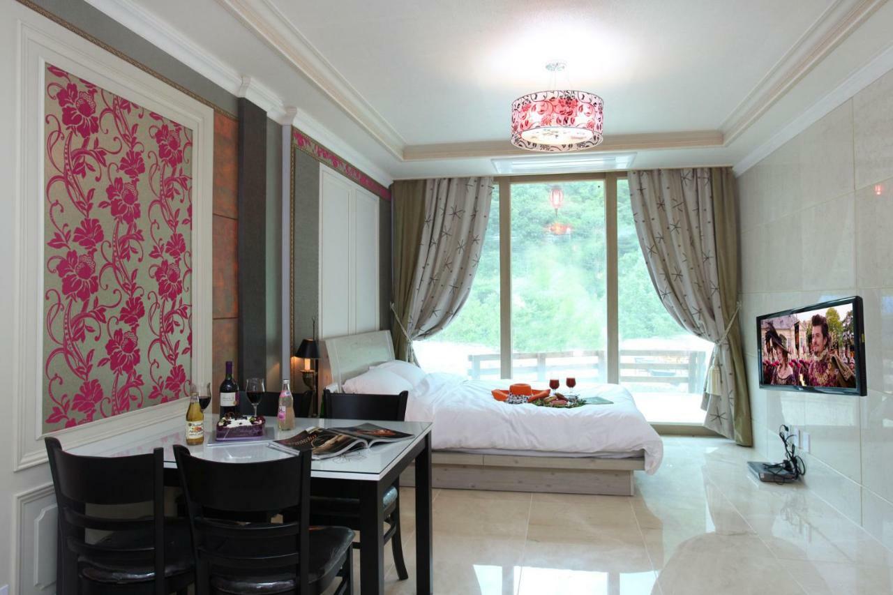Moon On The Cloud Villa Yeongwol Ngoại thất bức ảnh
