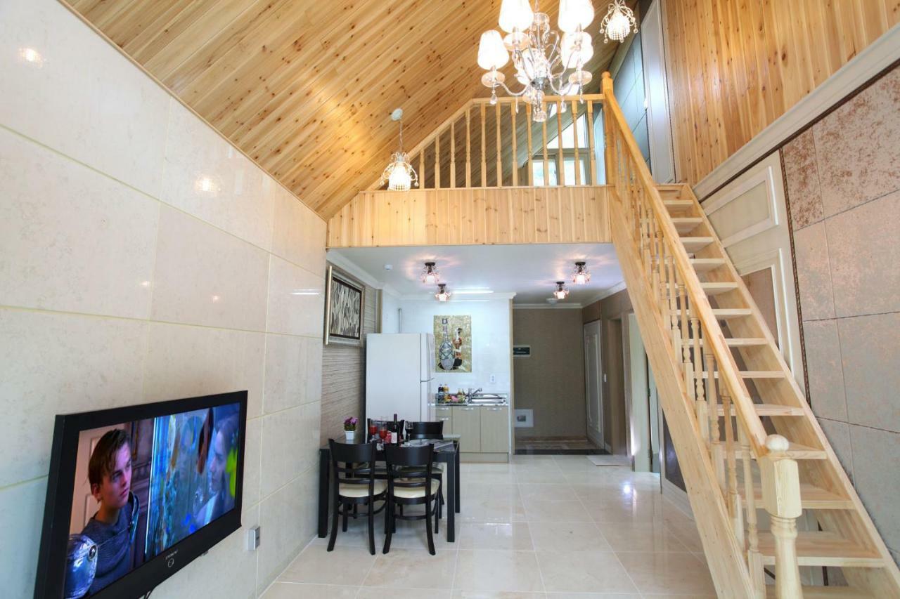 Moon On The Cloud Villa Yeongwol Ngoại thất bức ảnh